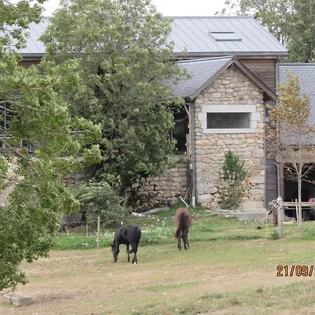 A La Ferme Au Coeur De L'aubrac *